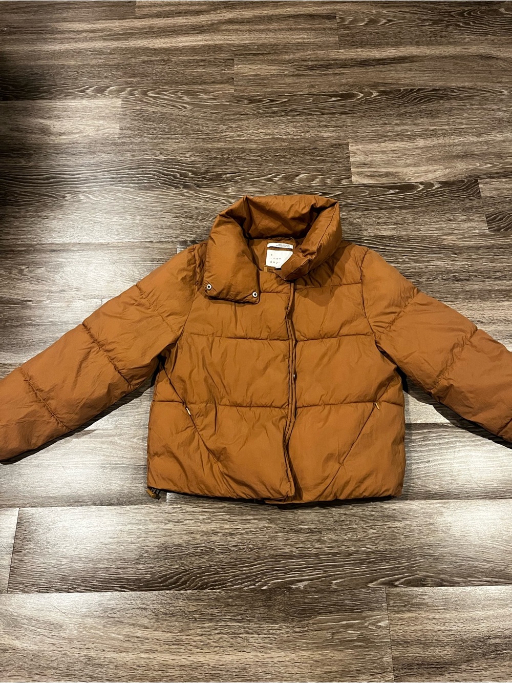 a new day cropped Puffer Jacket in cognac/ rust color